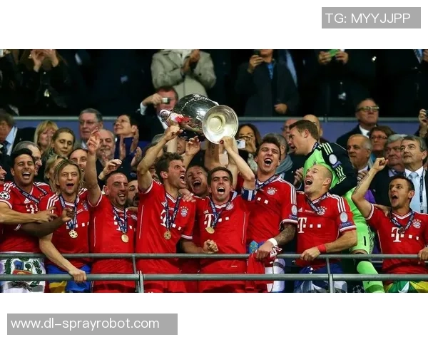 克拉斯与多特的激烈对决揭示足球战术与团队精神的完美结合 克拉斯与多特的激烈对决揭示足球战术与团队精神的完美结合