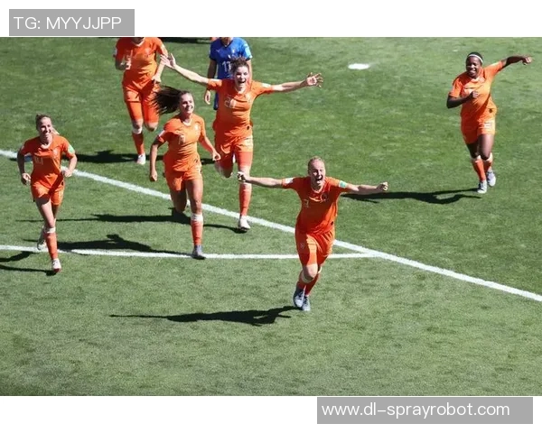 意大利女足与荷兰女足精彩对决比分揭晓赛场激情四溢 意大利女足与荷兰女足精彩对决比分揭晓赛场激情四溢