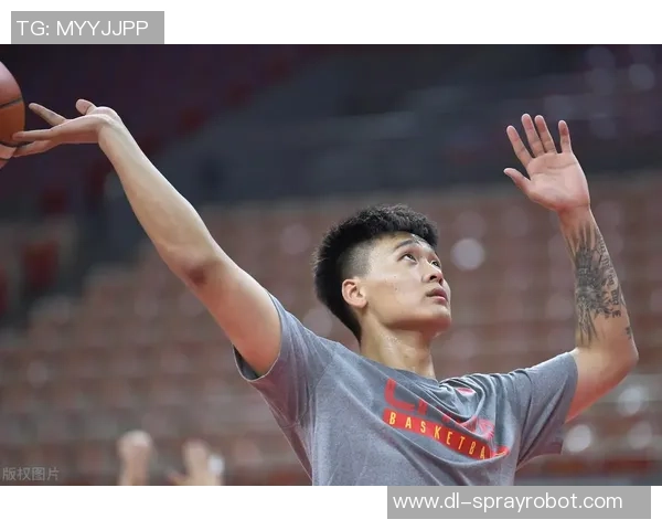 赵睿带领中国男篮重振雄风展现年轻力量与团队精神的崛起之路